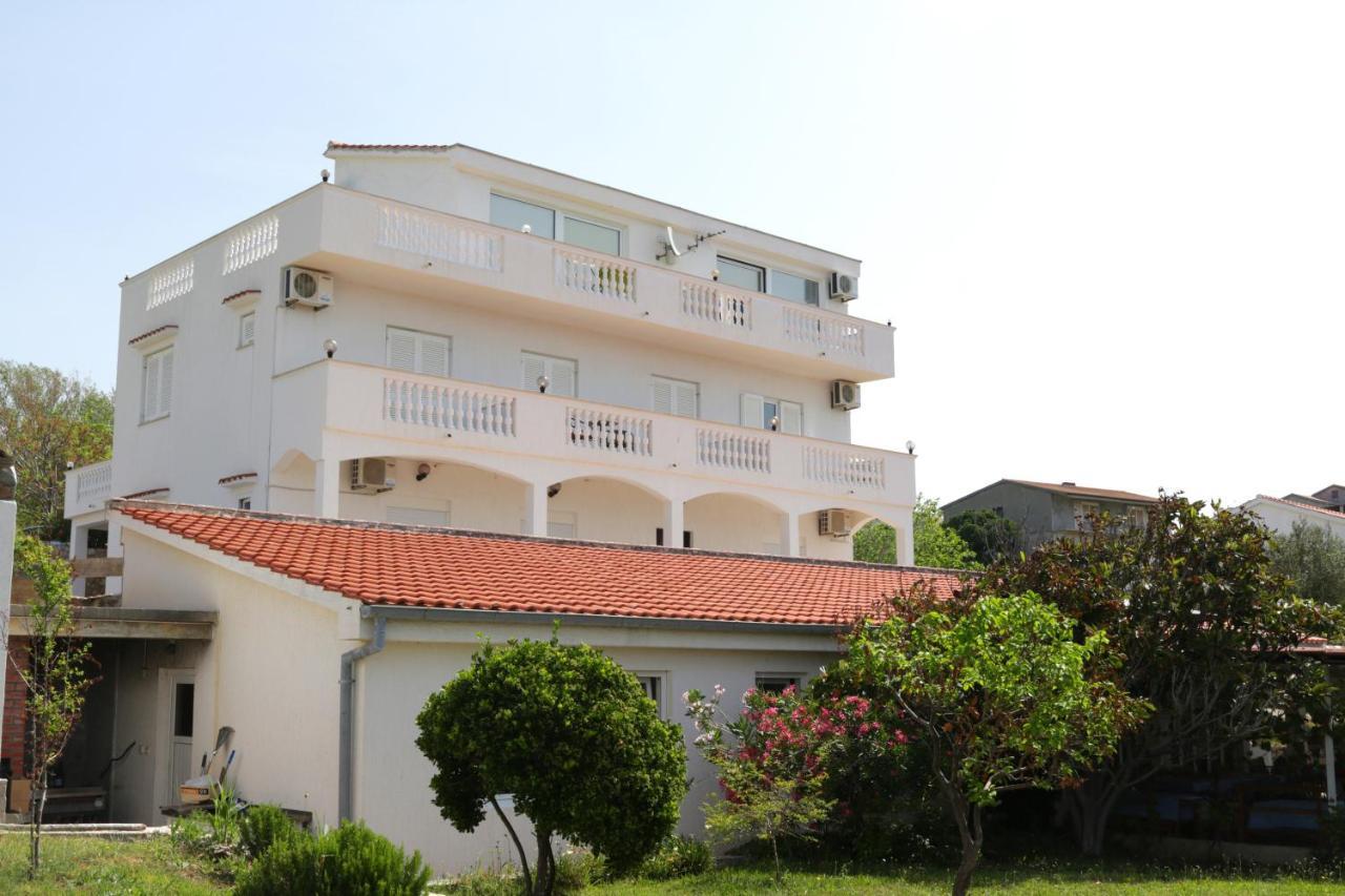 Vila Stosic Razanac Luaran gambar