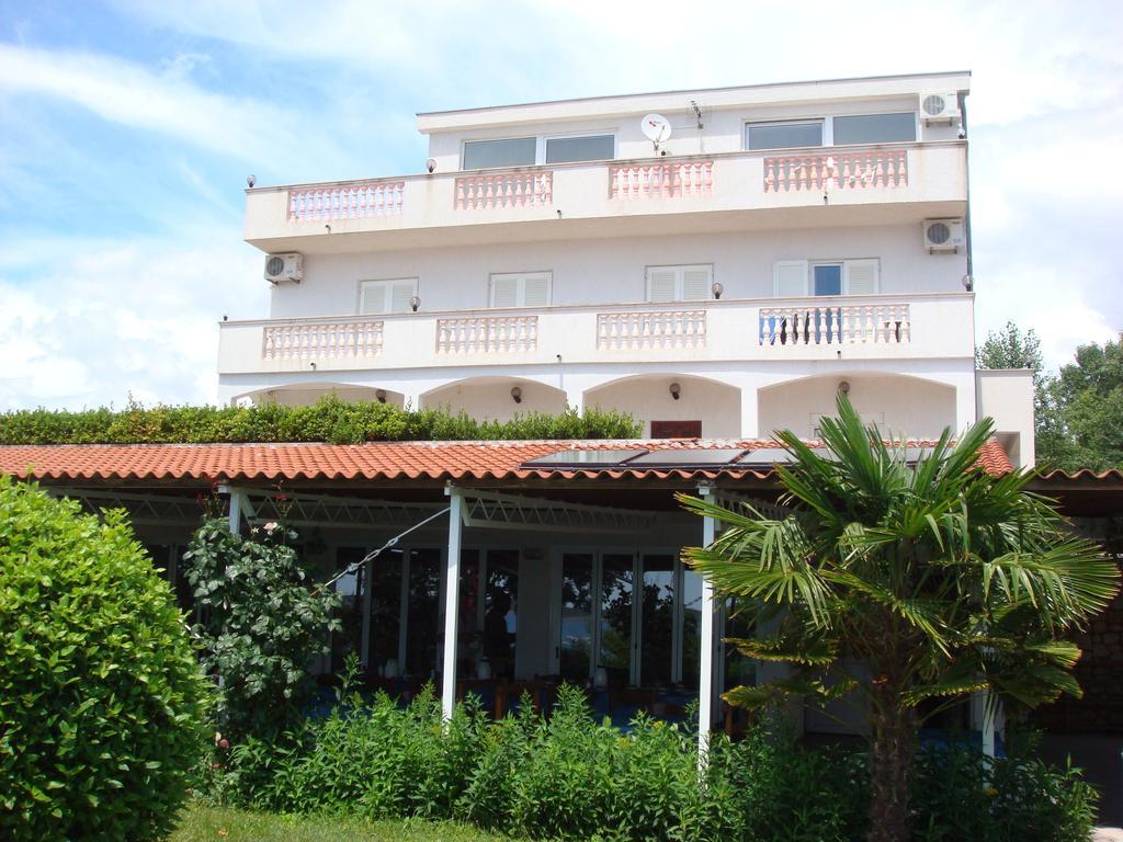 Vila Stosic Razanac Luaran gambar